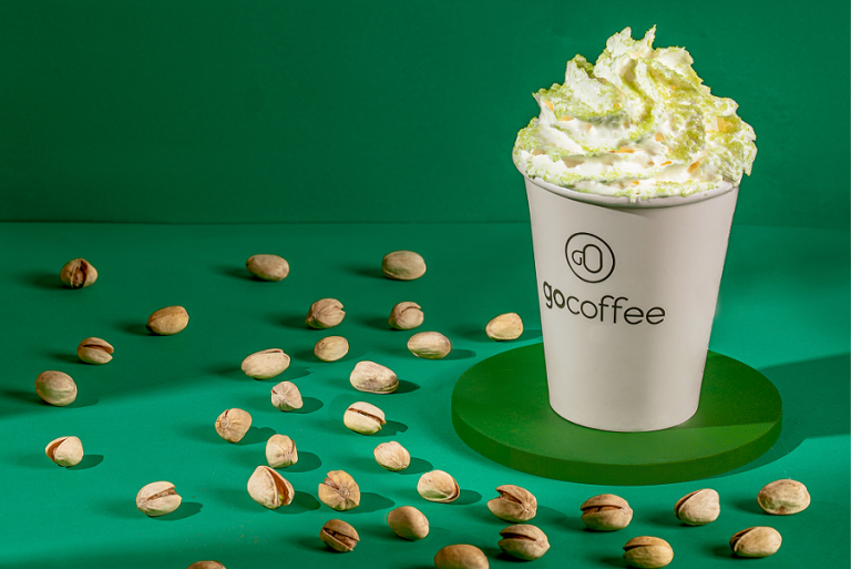 Go Coffee lança bebida sabor Pistache nas versões quente e gelada